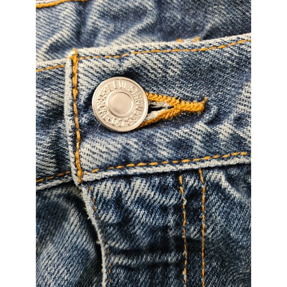 Levis levis 505